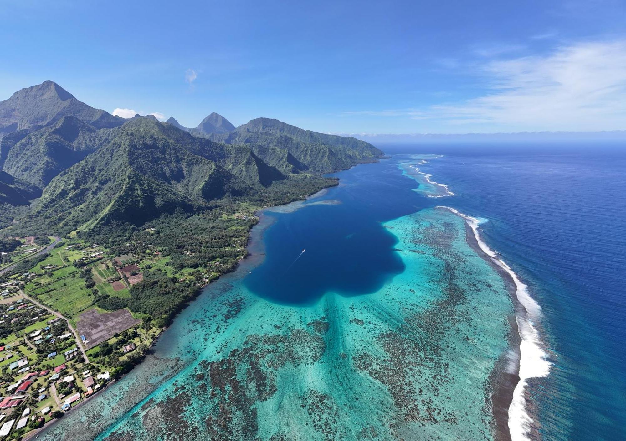 Hava'E Lodge Teahupoo Exterior foto